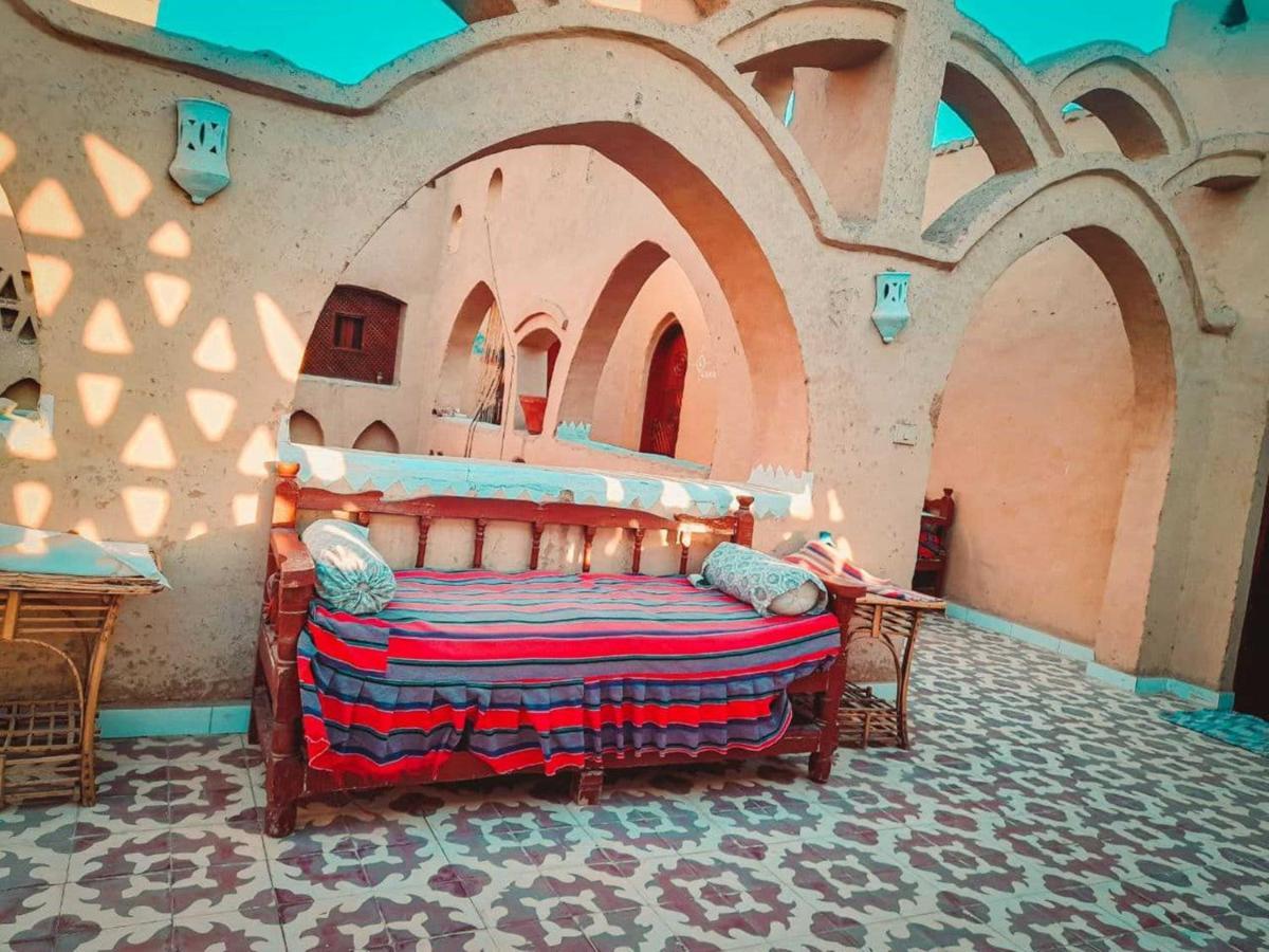 Scorpion House Luxor Hotell Exteriör bild