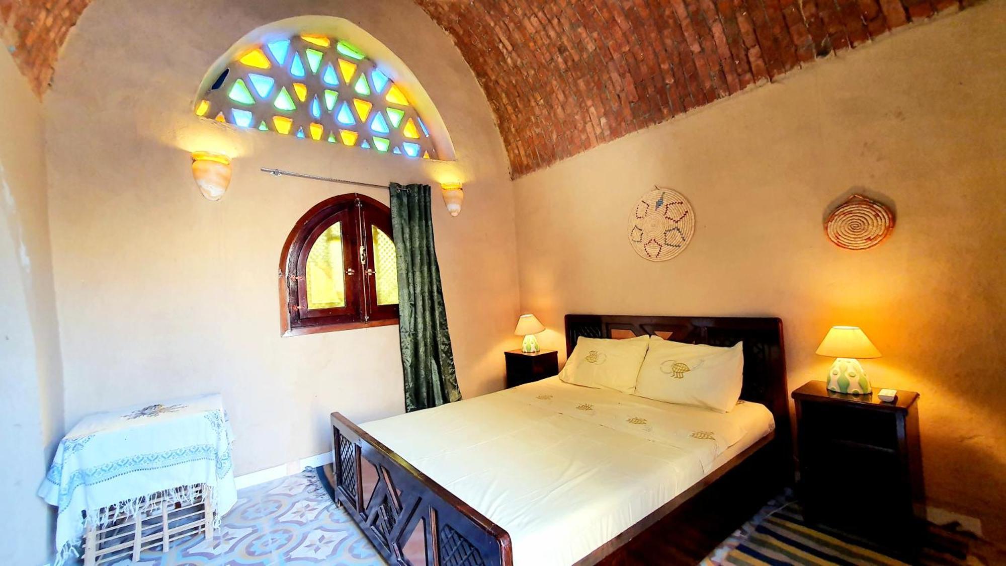Scorpion House Luxor Hotell Exteriör bild