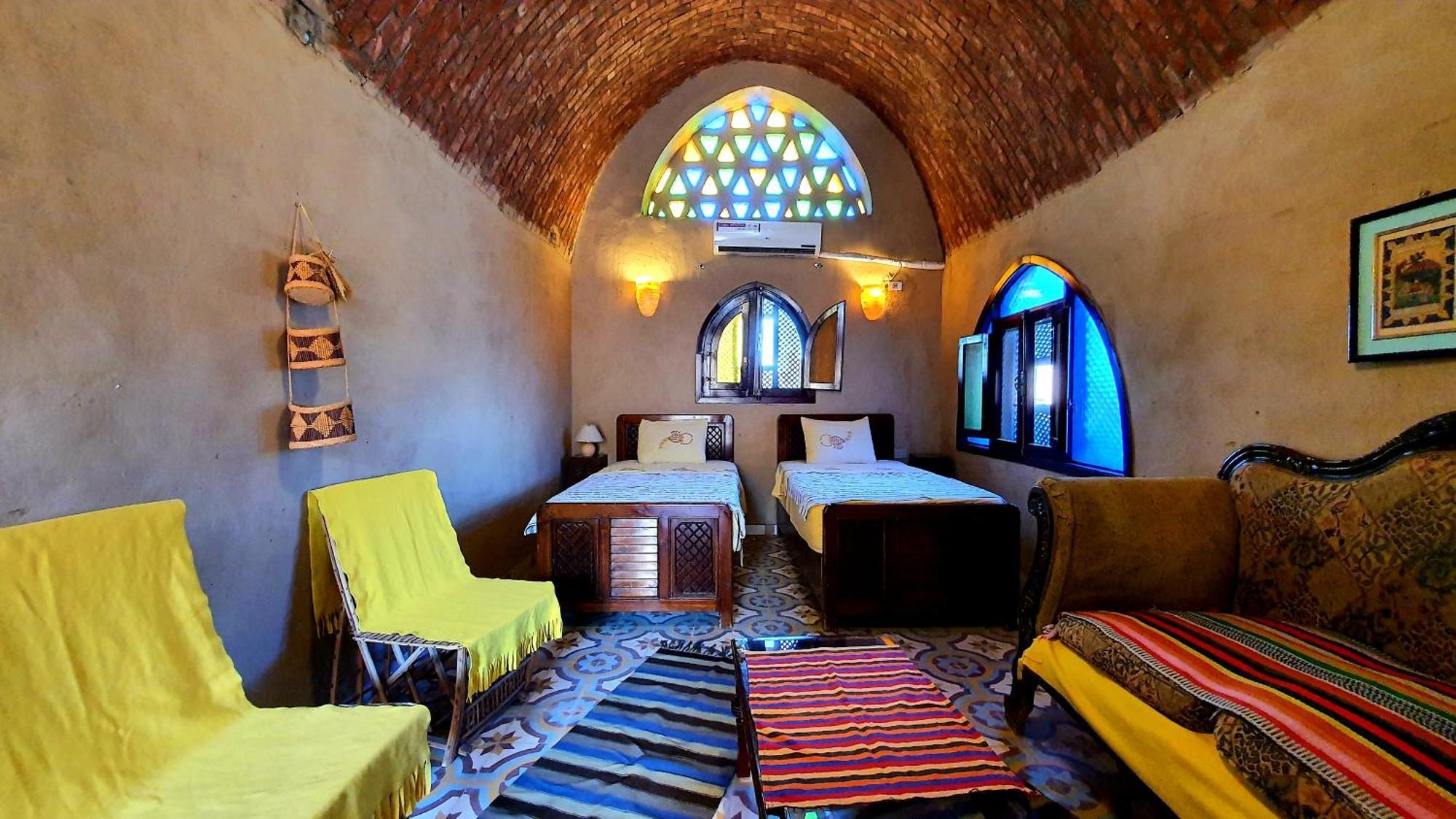 Scorpion House Luxor Hotell Exteriör bild