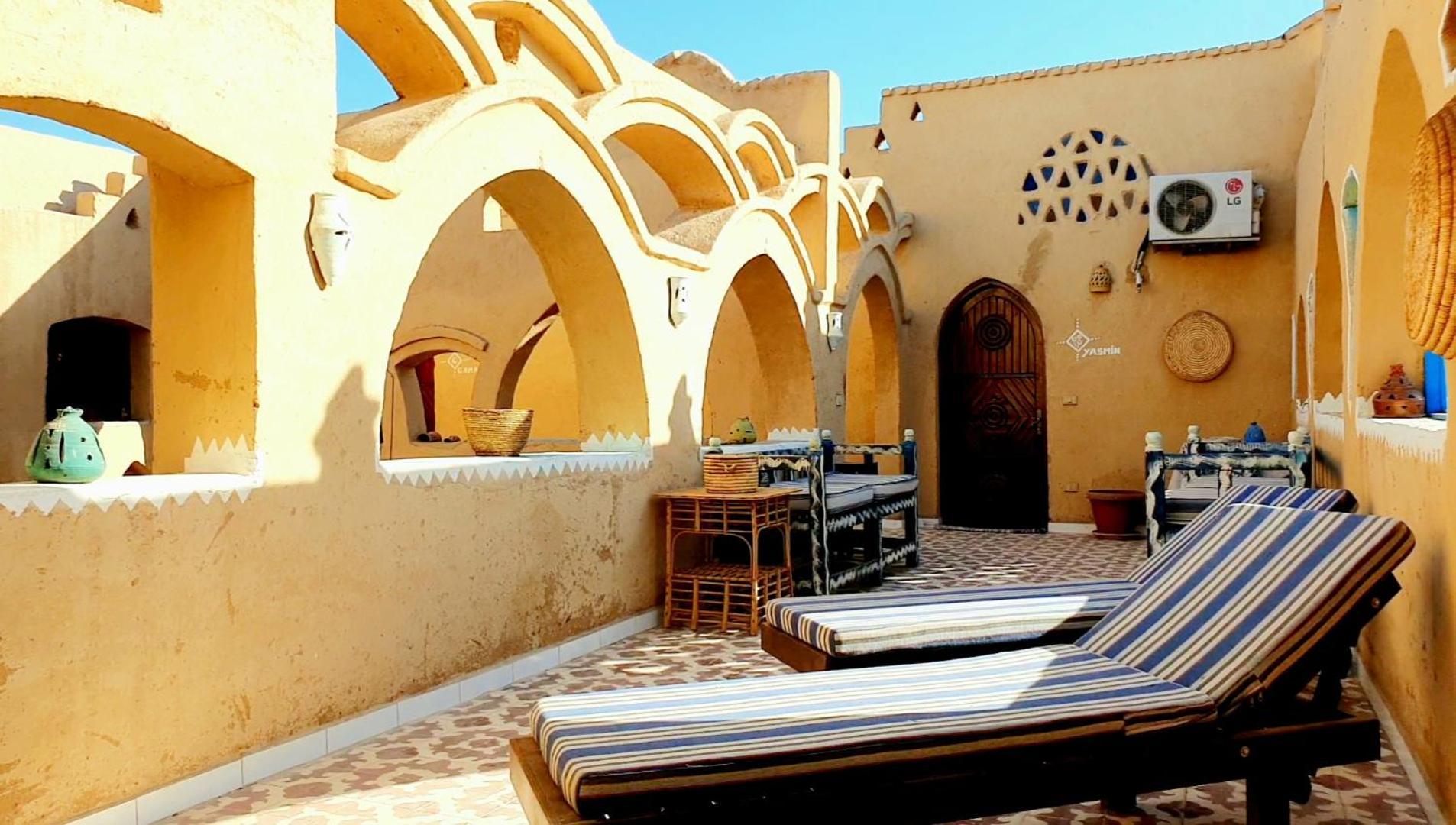 Scorpion House Luxor Hotell Exteriör bild